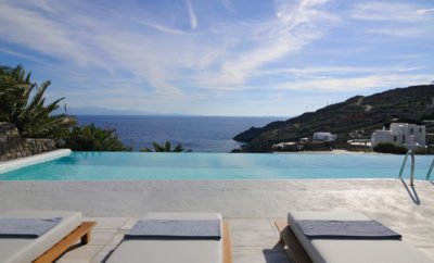 Aleomandra Villa Alea featuring an infinity pool