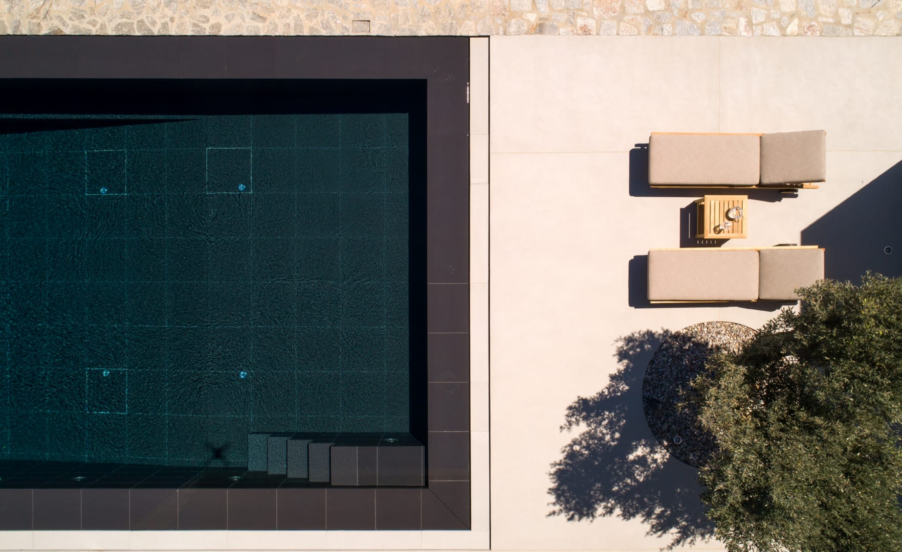 How to choose a luxury villa in Paros