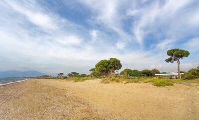 Beachfront Athens Villa Pinia