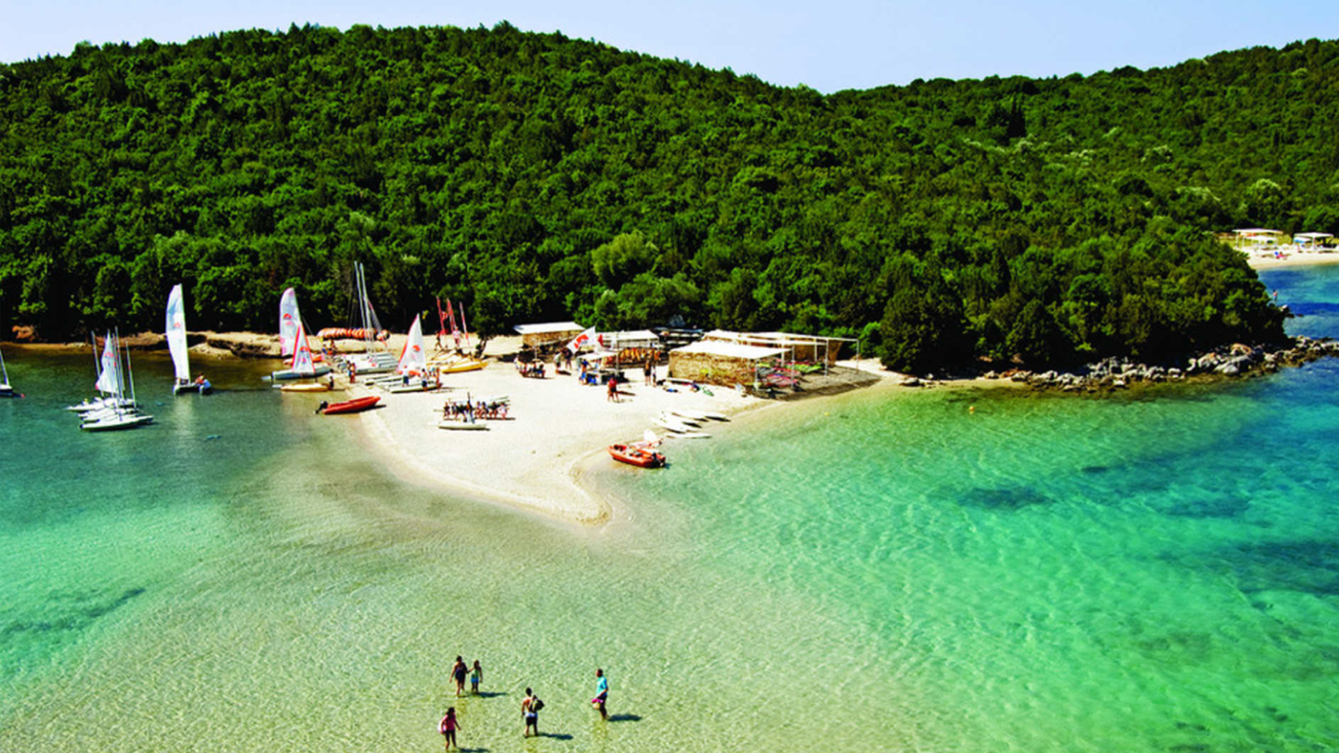 Bella Vraka, one of the sandy beaches found in the guide 10 amazing beaches in Sivota Thesprotias by Rent A Greek Villa.