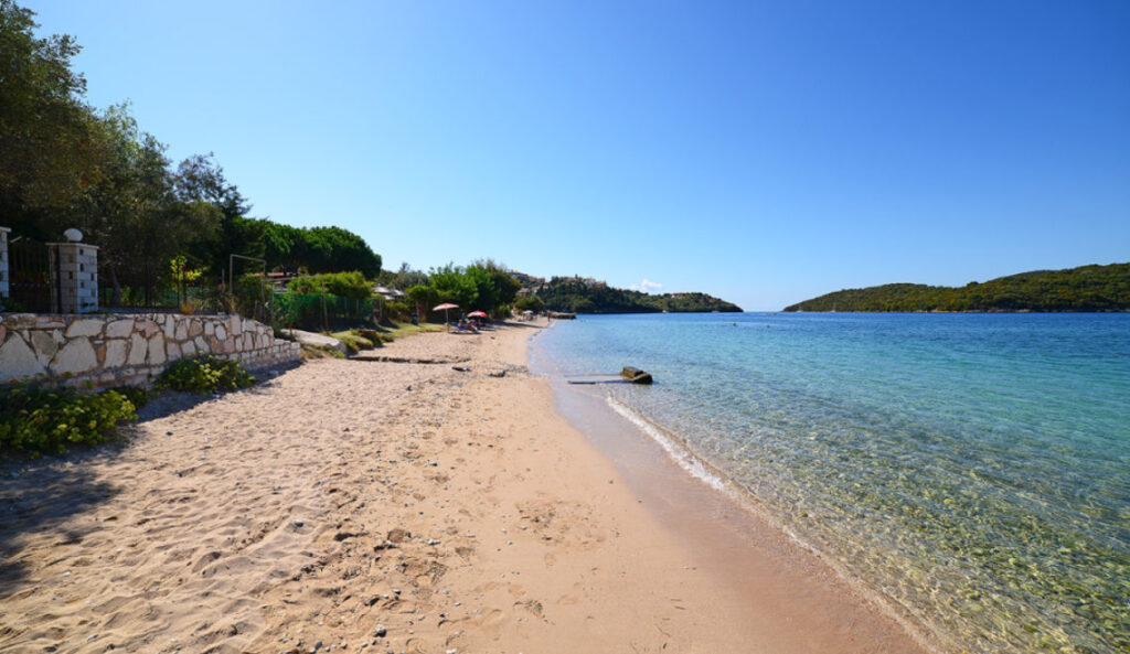 Sivota Thesprotias | 10 amazing beaches Gallikos Molos beach in Sivota Thesprotias