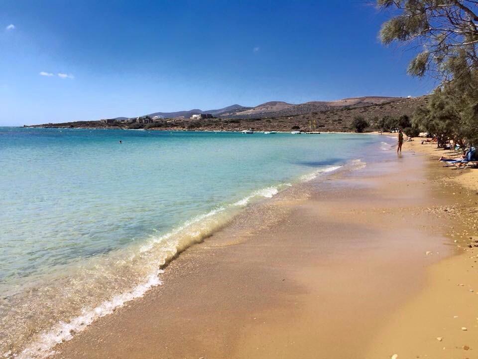 Antiparos guide | Top 10 Beaches by Rent A Greek Vilal